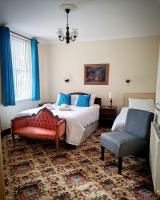 King Room with Spa Bath