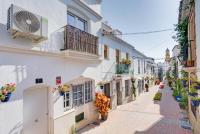 Home4U San Antonio - 1 min Walk to Beach - Bed and Breakfast Estepona