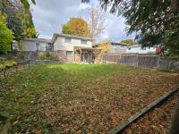 Private Guest House- Walkout Basement - B&B Aurora