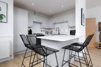 The Stirling Penthouse - Free Parking - B&B Stirling