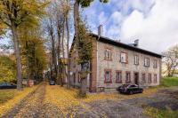 Czeladź Atmospheric Apartment in a Historic Building by Noclegi Renters - Chambres d’hôtes Czeladź