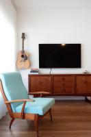 The Blue Beach House - Pet Friendly Coastal Escape in Mollymook - Chambres d'hôtes Mollymook