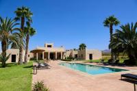 Villa Beldi Chic Novari avec piscine chauffée - 8 personnes - Marrakech - Petit déjeuner inclus - B&B Douar Ait Lkiyyal