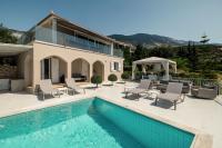 Villa Rabia - Elegant Sea-View Retreat in Mousata, Kefalonia - B&B Mousáta