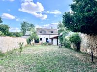 Maison avec grand jardin en centre ville - B&B Le Blanc