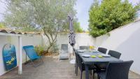 Location proche de la plage et des commerces - B&B La Couarde-sur-Mer
