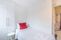 London Bridge Compact Apartment, Sleeps 3 , Tube 3 Mins Walk , Zone 1 , Weekly Offers - Chambres d'hôtes Londres