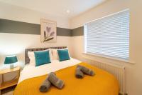 Elegant 4-Bed Home Ideal for Contractors, Families & Relocation Fast WiFi - Chambres d'hôtes Churchdown