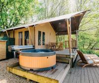 Kingfisher Safari Tent - Bed and Breakfast Droitwich