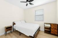 Recently Remodeled Mins from beach+Putting Green - Chambres d’hôtes Boynton Beach