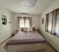 M & F HOUSE (παραλία Μαρκοπούλου Ωρωπού) - B&B Oropós