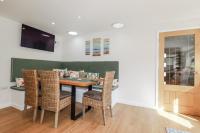 Hilbre - B&B Padstow
