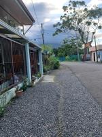 Lovely Loft with volcan view La Fortuna Downtown - B&B La Fortuna