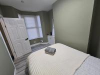 Room 1 Shared house 5 min from Sefton Park - B&B Liverpool