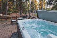 Iroquois Ridge Hot Tub Near Lake Tahoe & Skiing - B&B South Lake Tahoe