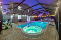 Sleeps 16 Golf Simulator Pickleball Pool Spa - Chambres d'hôtes Bradenton