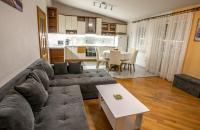 Appartamento con 3 Camere da Letto, Terrazza e Vista Mare