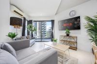 Dominiks spacious classic family VIP 1 Bedroom Tambuli Balcony Pool Beach - B&B Lapu-Lapu City