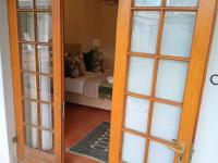 Camera Matrimoniale con Vista Giardino