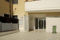 Charlemagne appartamento 65 m2, 2 camere da letto, 2 bagni, ampio patio, 6 posti letto - Chambres d'hôtes Pontecagnano