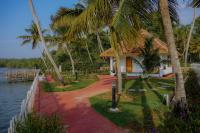 Lakefront Villa with Bathtub & Backwater Views Varkala - Chambres d'hôtes Varkkallai