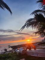 Kobe's Beachfront Haven - B&B Siquijor