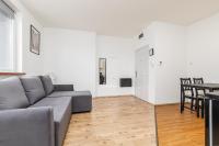 One-Bedroom Apartment with Garden View