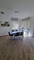 Sunny CentralApartment -3 bedrooms ,Private Parking - Bed and Breakfast Monfalcone