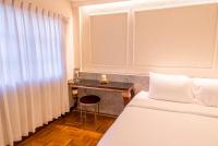 Queen Room with Garden View