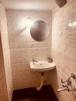 Vibes stay in 5 - B&B Hyderabad