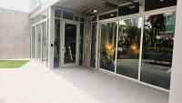 Modern Boutique Living in Culver City - B&B Los Angeles