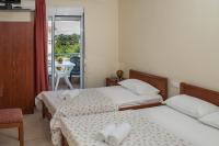 Studio (2 Adults)