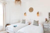 Room 3: Twin with Harbour View