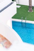 ZENIA Family Villa! Pool & Rooftop - Chambres d'hôtes Urbanizacion los Balcones