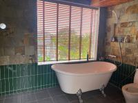 Tree house - B&B Ấp Thiện Sơn