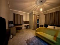 Luxury Studio Apartment - B&B Kampala