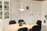 Havhuset I Øster Hurup - i byen, ved stranden - B&B Øster Hurup