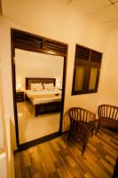 lunar mirissa - Bed and Breakfast Kamburugamuwa