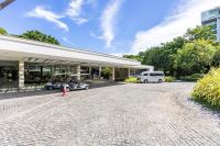 Dominiks Stylish Resort Gem Ocean View Pool Queen Bed at Tambuli 8 Floor Fast Wifi - B&B Maribago