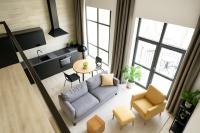 G - Owl Jazz -Modern loft type apartment 18 with big roof terrace and free private parking - Chambres d'hôtes Kaunas