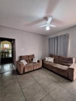 Casa Ferreira Localizada a 400 metros da Basílica - B&B Aparecida