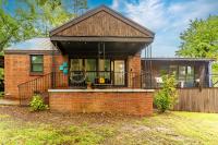 Special Offer! Cozy Luxe 2BR Getaway, Sleeps 4, Ideal for Business Travelers, Couples, Families, Near DT Raleigh - Chambres d'hôtes Raleigh