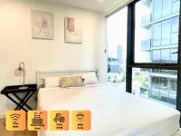 Minimalist Studio Escape 31506-2 - B&B Brisbane