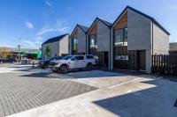 Game Day Getaway, 2BR Townhouse plus Parking - Ferienwohnung Christchurch