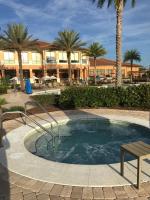 Spacious 4 BR Townhouse with 2 King Size Master Bedrooms, 3 miles to Disney, Free WiFi and Free Parking - Chambres d'hôtes Orlando