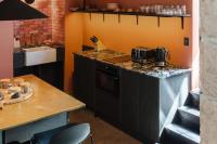 Miss Midgley's - Locker Room - B&B Brisbane