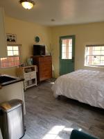 Hummingbird Haven Casita in Santa Fe, NM - B&B Santa Fe