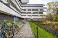 Aleja Kijowska Kraków Modern Apartment with Balcony and Parking by Noclegi Renters - Chambres d'hôtes Cracovie