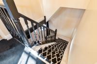 The Tudor Escape - 3 Bedroom House in Canterbury City Centre with Parking - B&B Canterbury