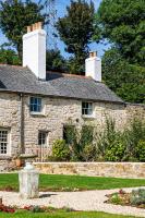 Manor Cottage at Cusgarne Manor, romantic, dog-friendly - B&B Truro